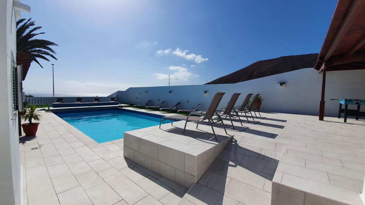 Stunning Sea View Villa With 6 Bedrooms & Heated Pool - Villa Renaissance Playa Blanca  Ngoại thất bức ảnh